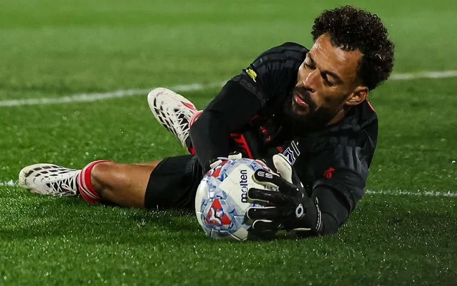 Vozinha, astro de cabo verde, revela o lado sombrio da