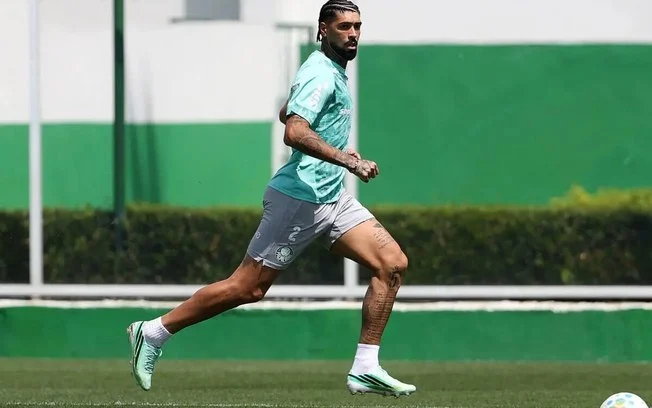 Palmeiras acelera preparação com treino intenso de passes e finalizações