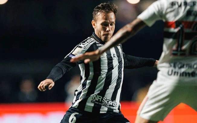 Desfalque importante: lesão de arthur confirma ausência do volante no