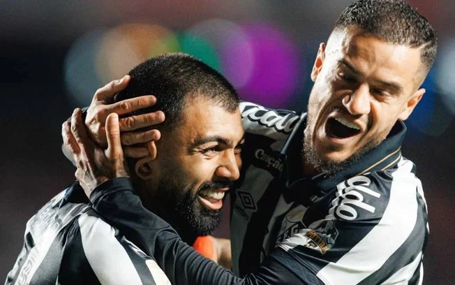 Neymar retorna ao santos em cenário inédito: de ‘bombeiro’ a