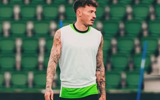 Reviravolta no elche: capitão josan ferrández é detido por violência