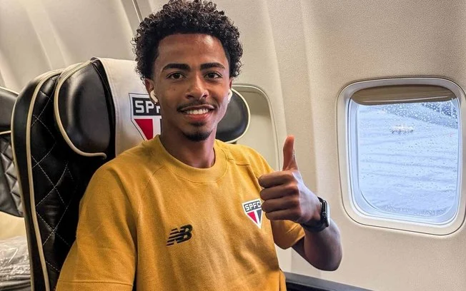 São paulo surpreende e convoca joia de cotia, bezerra, para