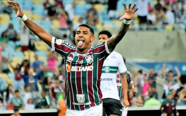 Fluminense defende invencibilidade de 17 anos contra o coritiba no